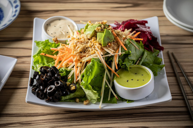 Alice & Friends' Vegan Kitchen