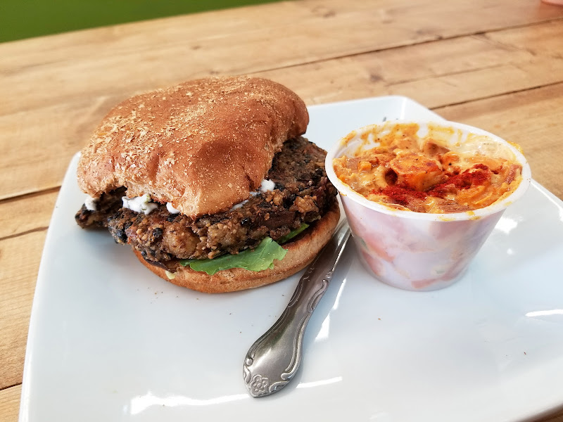 Newk's Eatery photo 1