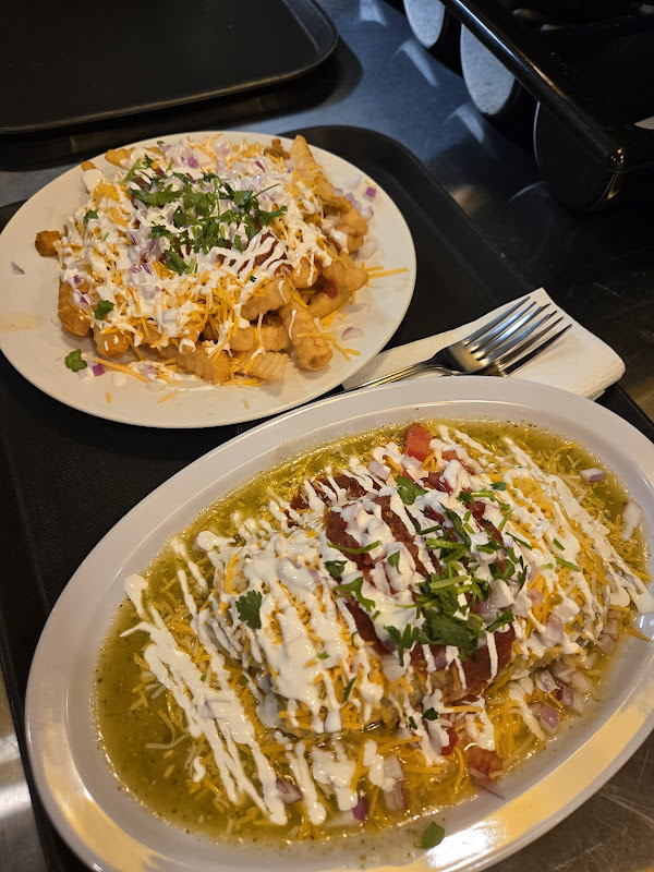Sickies Garage Burgers & Brews photo 5