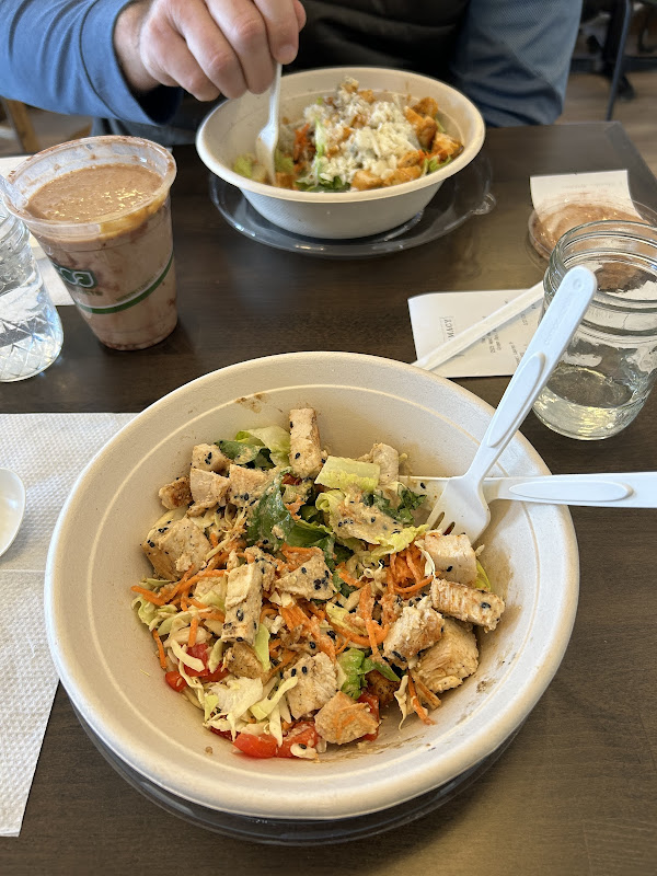 sweetgreen photo 2