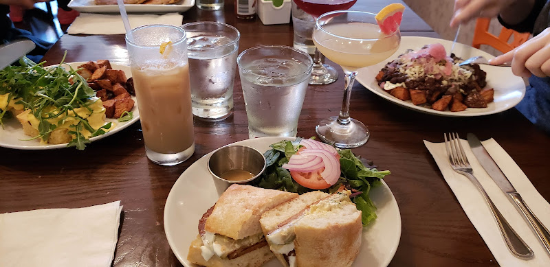 Tree House Restaurant photo 1